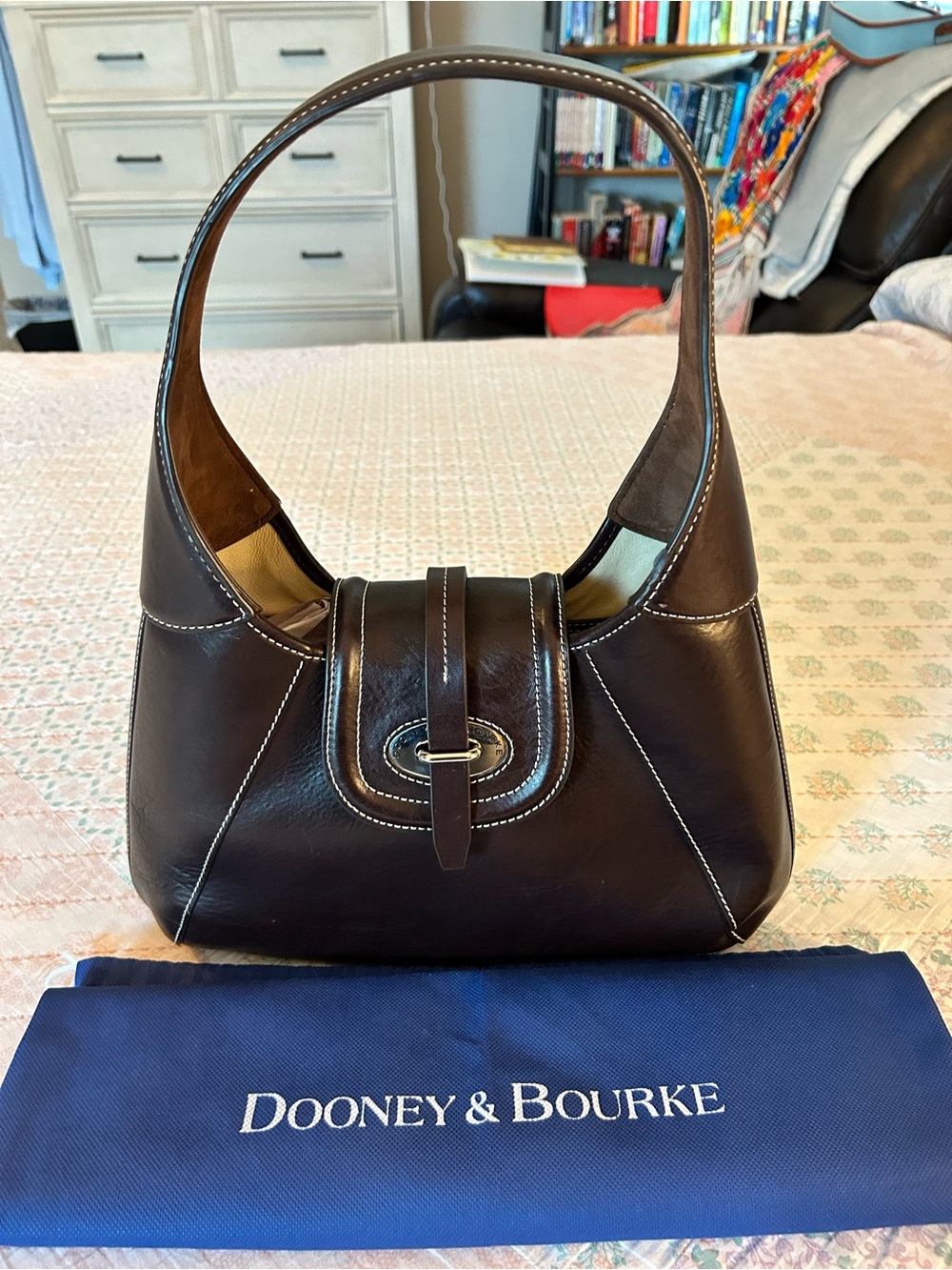 Dooney & Bourke Florentine Toscana Leather Hobo Shoulder Bag in Espresso, EUC
